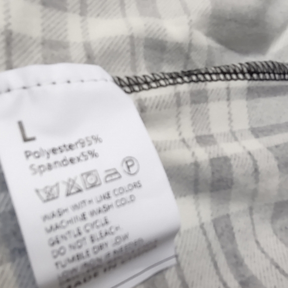 New Plaid Leggings 13-14 however tag says Large Soft, Stylish compress to - Picture 8 of 14